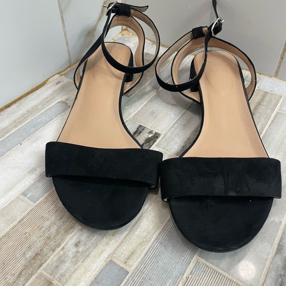 Elegant Black Women's Sandals block heel sz 8 - Picture 2 of 12